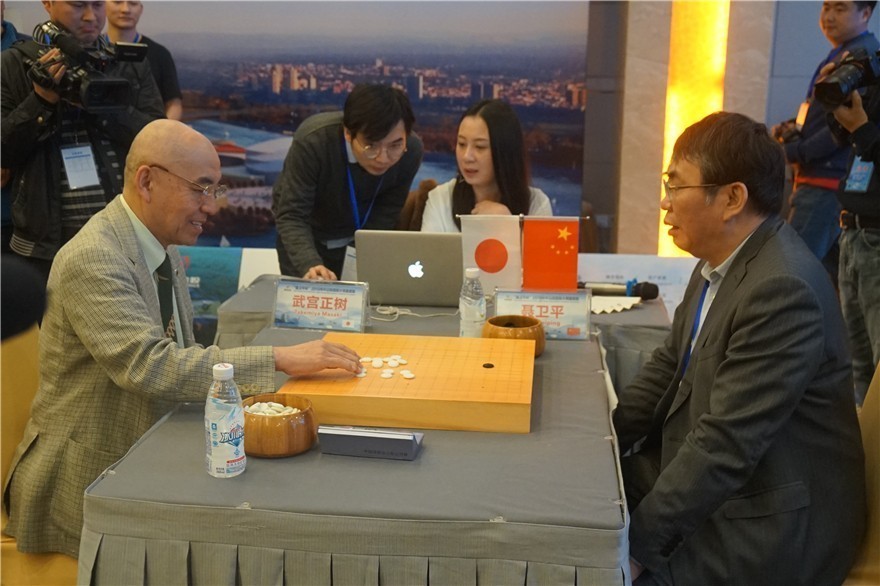 2019年中日韓囲棋大師招待戦 小林光一九段が準決勝へ