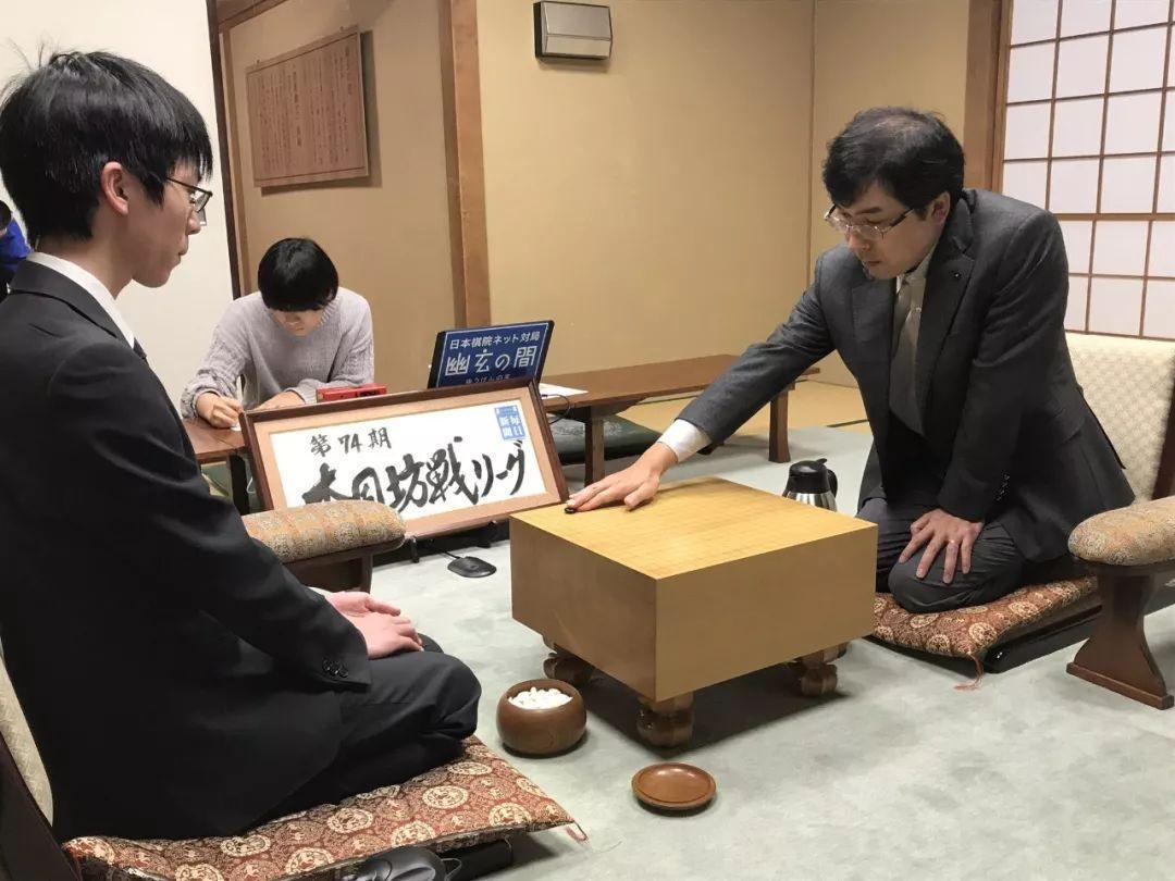 羽根九段敗れ、芝野七段、河野九段の3人のプレーオフに