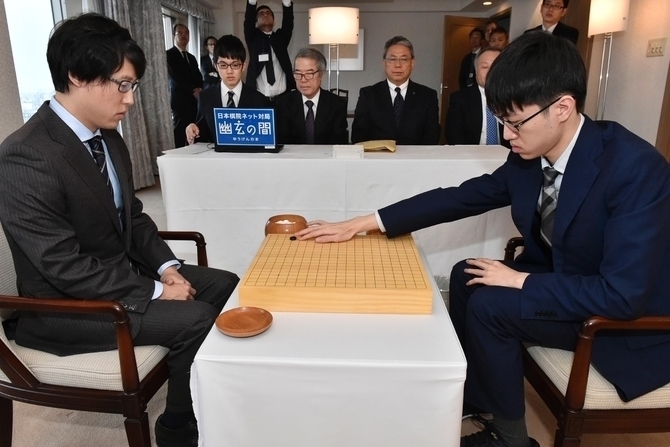 井山5連覇「名誉天元」獲得