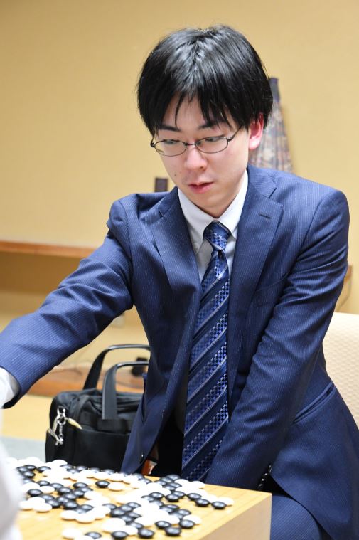 第79期本因坊戦本戦トーナメント 井山、芝野が準優勝進出