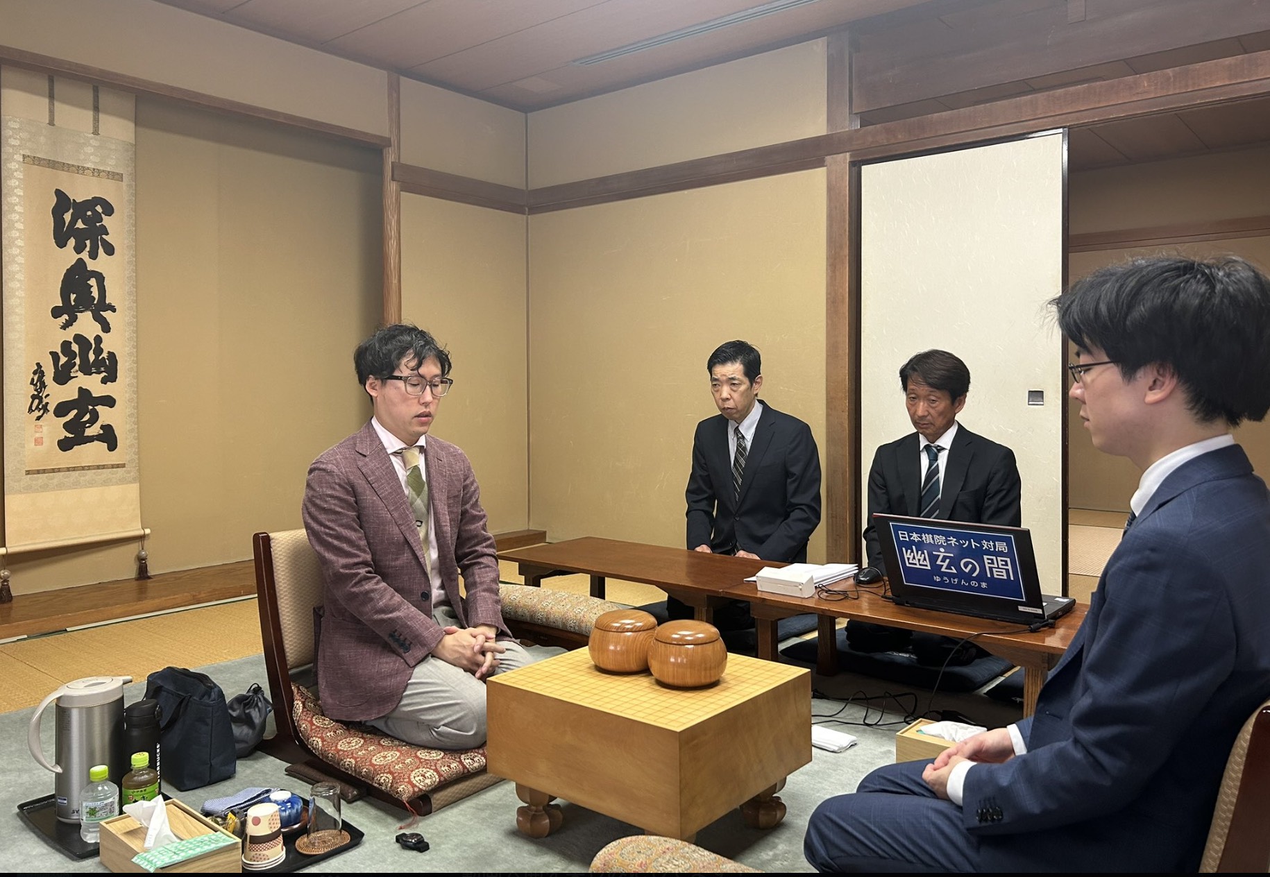 井山が勝利、1勝1敗のタイに