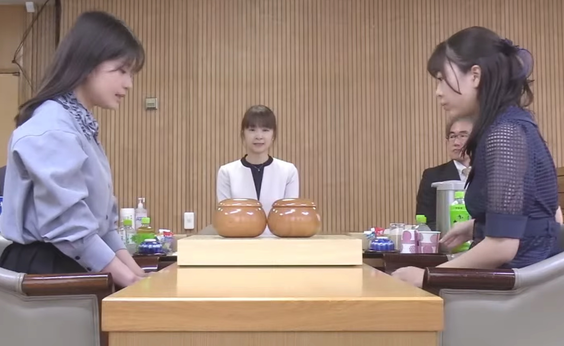 上野愛咲美女流名人が先勝