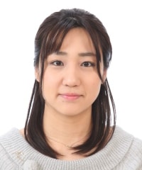 出口万里子